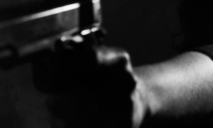 Investigador da Polícia Civil é acusado de atirar contra própria esposa em Manaus