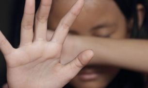 Mãe descobre estupro de criança em conversas de celular do padrasto