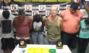 Após denúncia, estrangeiros são presos com drogas em comunidade de Manaus