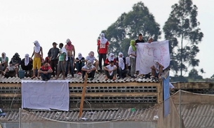 34 presídios estaduais e federais fazem motim e governos acreditam em ordem de facção