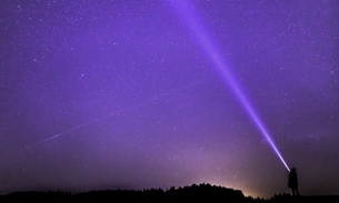 Astrônomos enviam mensagem para tentar contato com alienígenas