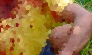 Populares flagram homem tentando estuprar menina em mato e o espancam em Manaus