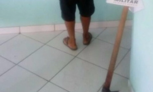 Filho mata pai idoso a machadadas e diz que sofria humilhações em casa