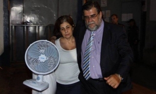 Rosinha Garotinho deixa a penitenciária de Benfica