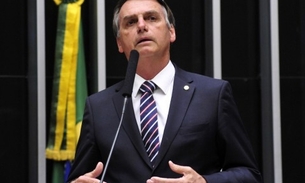 Além de ex, Bolsonaro também nomeou atual mulher na Câmara 
