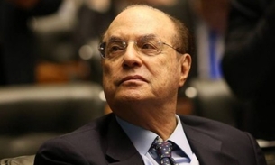 Paulo Maluf se entrega à Polícia Federal em São Paulo