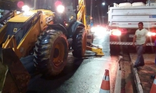 Tubulação rompe e complica trânsito com obras emergenciais em ruas de Manaus