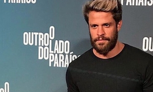 Ator da Globo ‘causa’ com foto em praia de nudismo