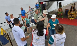 Quase mil turistas desembarcaram em Manaus neste domingo