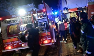 Incêndio em associação mata oito pessoas e deixa 36 feridas