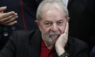 Defesa de Lula promete entregar passaporte de petista hoje em SP