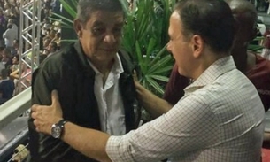  Zeca Pagodinho se irrita com João Dória e vira meme 