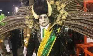 Tuiuti levou presidente vampiro sugador de dinheiro para a Avenida do Samba, 'Fora Temer'