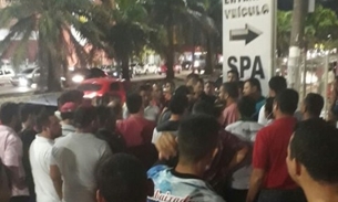 Agressão a motorista de Uber gera confusão generalizada com taxistas em Manaus
