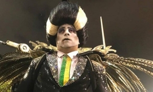 'Vampiro-presidente' da Tuiuti 'perde' faixa presidencial no desfile das campeãs após pedido de Temer