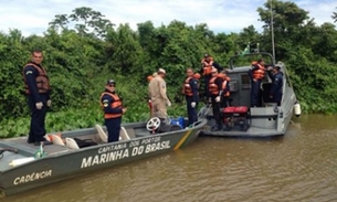 Mulher cai de moto aquática e desaparece em rio de Manaus