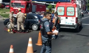 Vítima fica presa em ferragens de carro durante acidente em Manaus