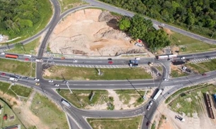 Trânsito passa por mudança para construção de trevo entre avenidas de Manaus