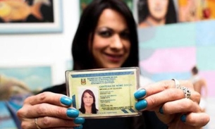 Transexuais e travestis podem incluir nome social no título de eleitor, diz TSE