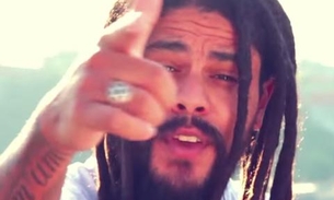 BBB18: Em dia de eliminação, conheça mais Viegas e assista aos clipes do músico