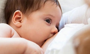 OMS e Unicef lançam novo guia para hospitais com 10 passos sobre amamentação