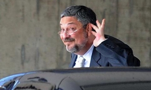 Em sigilo, Palocci e Polícia Federal negociam colaboração premiada