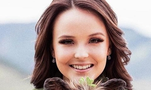   Larissa Manoela se declara para namorado com foto de beijo na boca