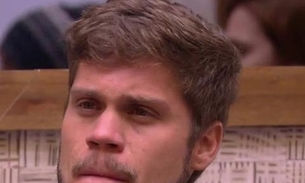 Veja reação de Breno ao ver cena de sexo com Paula