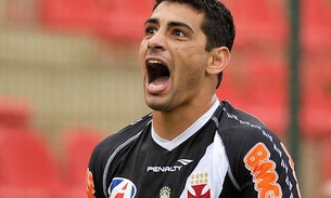 Vasco tenta negociar volta de Diego Souza de volta ao time
