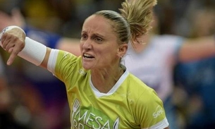 Praia Clube vence Superliga e Fabi se despede das quadras