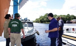 Operação fiscaliza flutuantes sem licenças ambientais em Manaus
