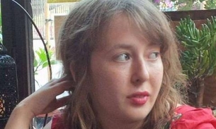 Mulher com síndrome de Asperger é expulsa de sala de cinema após crise de riso