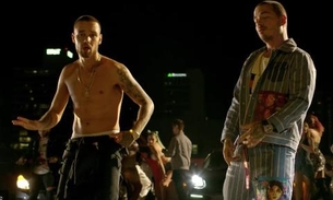 Liam Payne e J. Balvin lançam clipe com pegada caliente, ‘Familiar’