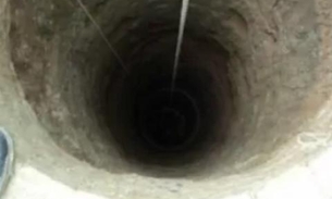 Menino de 2 anos morre após cair dentro de poço enquanto brincava com irmão