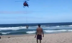 Vídeo mostra resgate de vítimas após queda de helicóptero na Barra da Tijuca