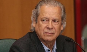 Zé Dirceu se entrega à Lava Jato e deve ser levado para a Papuda