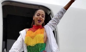  Anitta arrasta milhões em Parada LGBT de São Paulo; veja os melhores momentos