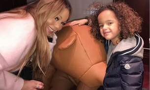 Aos 6 anos, filho de Mariah Carey gasta R$ 18 mil em compras online