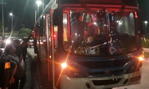 Ônibus voltam para garagens após morte de motorista durante assalto em Manaus