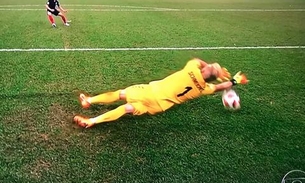  Mulherada pira em goleiro da Dinamarca e internautas oferecem consolo após eliminação