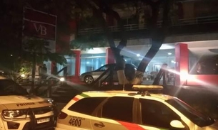 Chacina: Família é achada morta em hotel e sigla do PCC é deixada em parede 