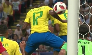 Premonição? Presente no 7x1, Fernandinho fez gol contra usando camisa 17 