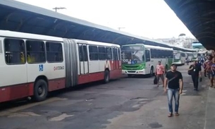 Motoristas de ônibus fazem paralisação no T1 
