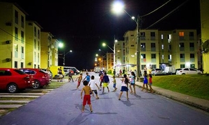 Iluminação a LED avança com 400 novos pontos em várias zonas de Manaus