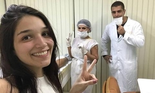 Justiça mantém prisão de namorada do médico Denis Furtado