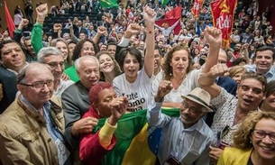 Manuela D'Avila é lançada candidata à Presidência, mas defende unidade da esquerda 