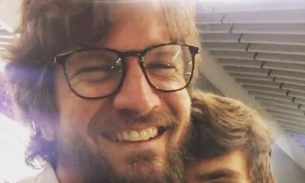 Sucesso na internet, filho gato de Saulo posa sensual