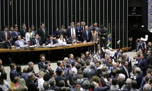 Câmara gasta R$ 563 mil para lavar carros oficiais