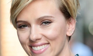  Scarlett Johansson se torna a atriz mais bem paga do mundo; saiba quanto ela ganha