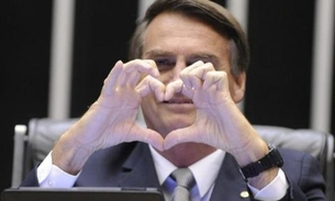 Um dia após desistência, Bolsonaro diz que deve participar de três debates